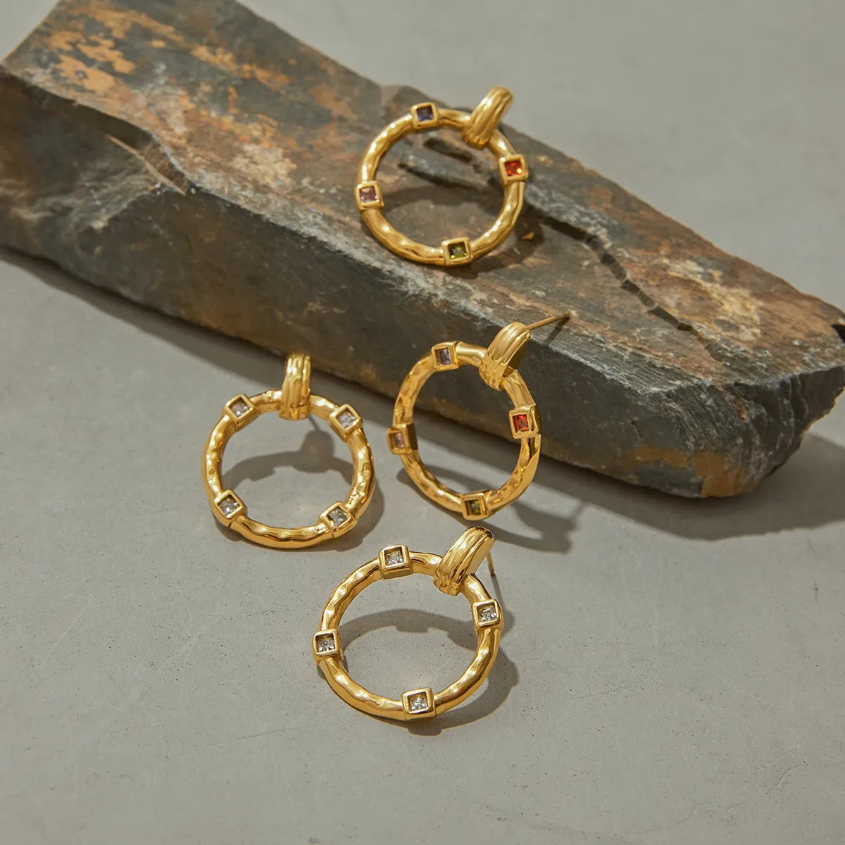 Geometric White Detailed Ear Studs