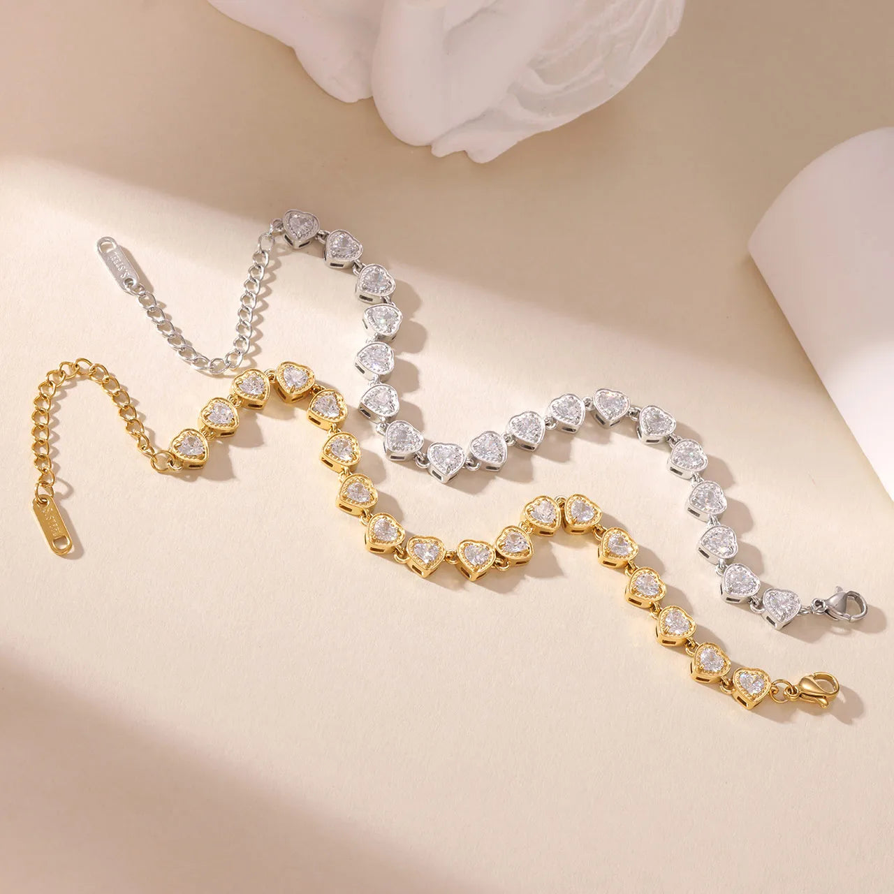 Heart Shaped Bracelet With Zircon