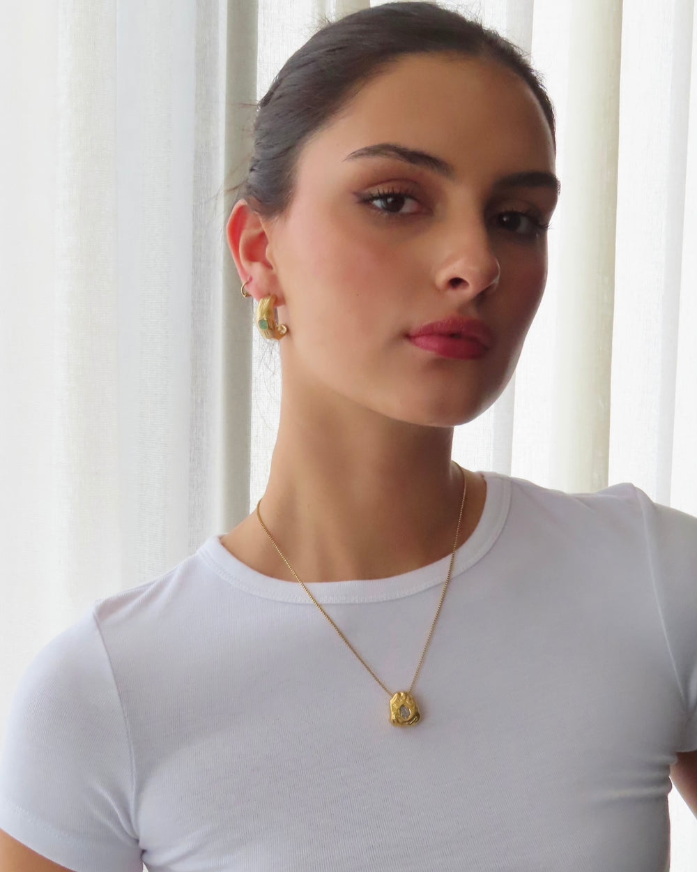 Special Gold Shaped Small Zircon Necklace