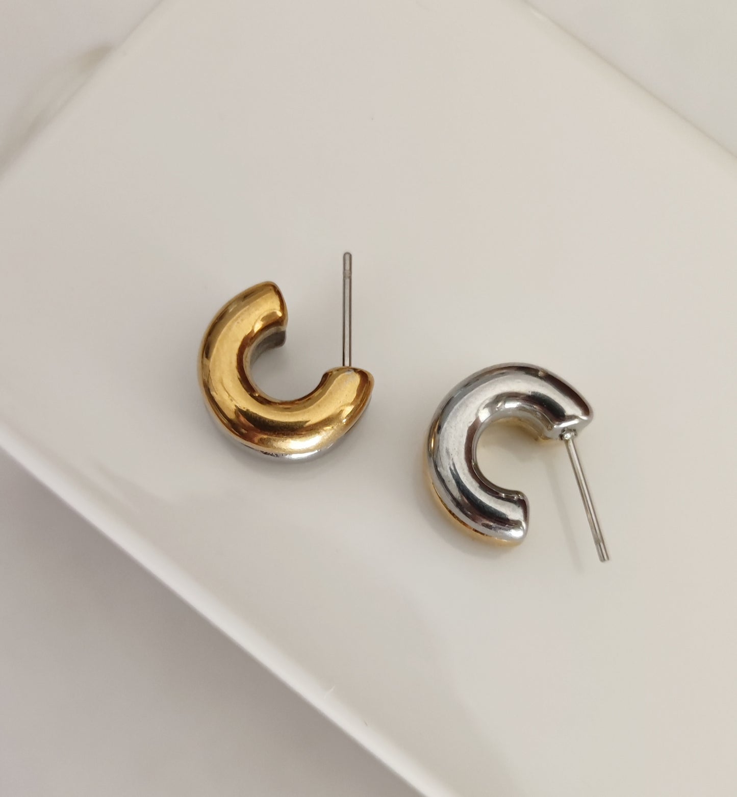 Two-Tone Simple Style Ear Studs