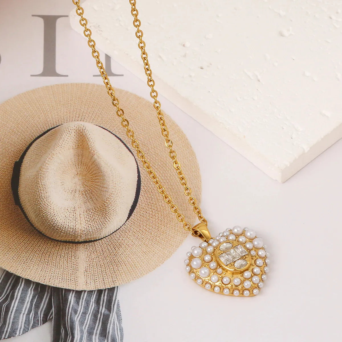 Elegant Heart Shape Gold Plated Necklace